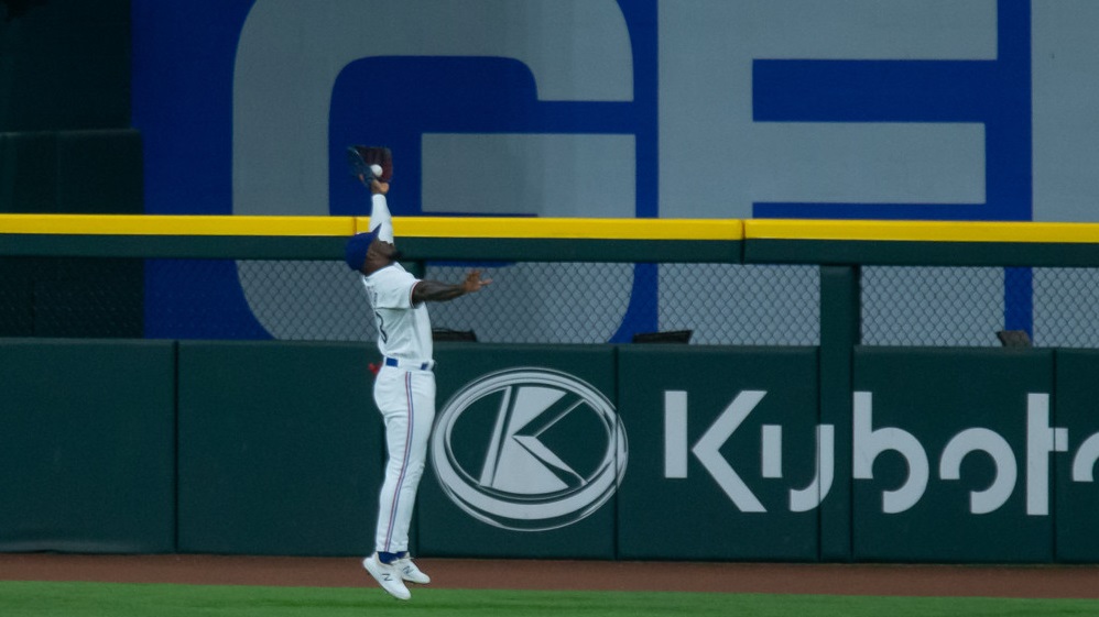 Stat of the Week: An Unlikely Defensive Runs Saved Champion