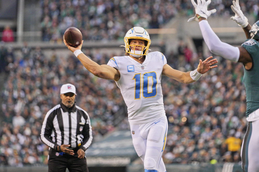 World’s No. 1 QB Rankings: Justin Herbert’s now No. 2!