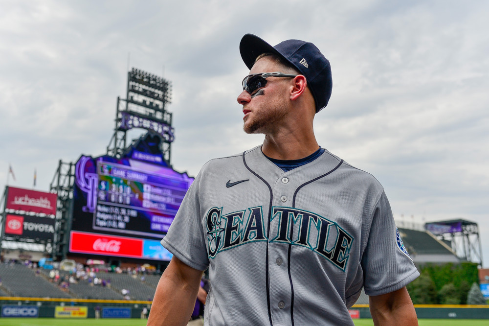 How Far Is Jarred Kelenic From Being an Average Defensive CF?