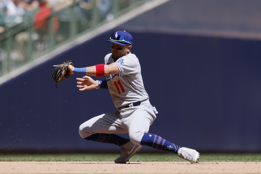 Miguel Rojas is the Best Defensive Shortstop in Baseball