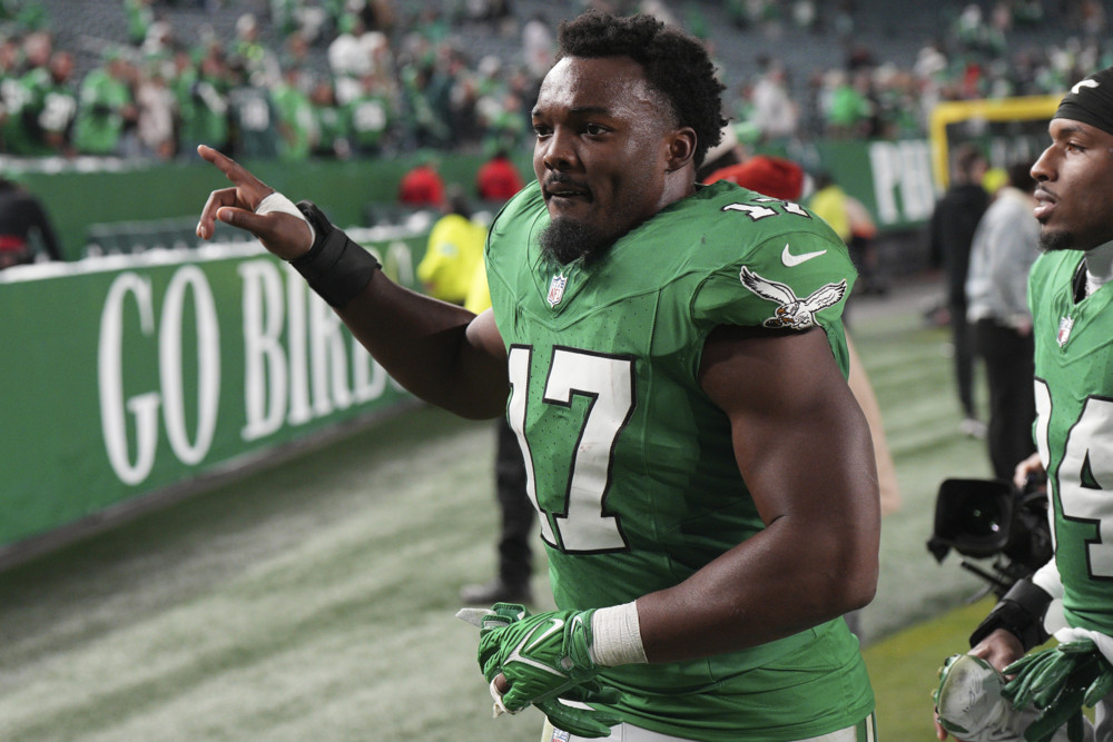 How Nakobe Dean’s Absence Will Impact the Rams-Eagles Game